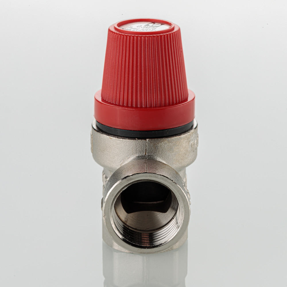 Клапан предохранительный 1/2" х 3 бара