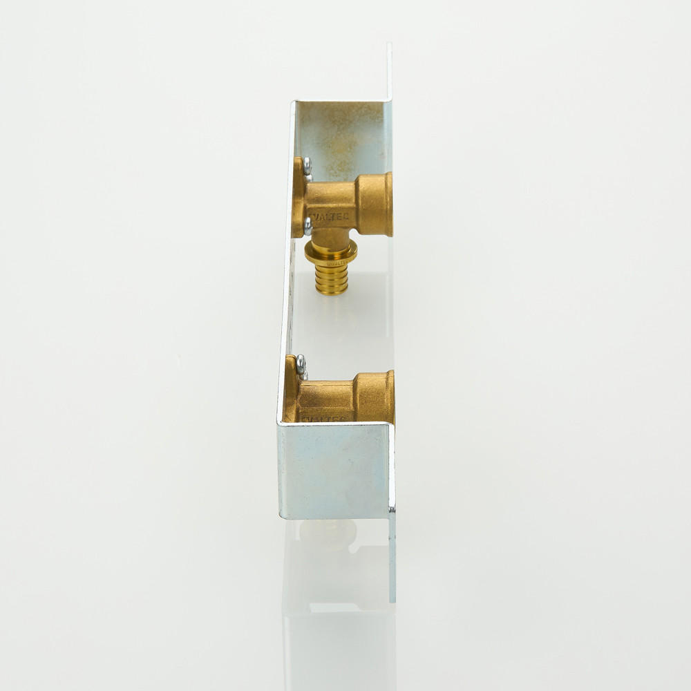 Пластина монтажная с водорозетками 16(2,2) х 1/2"